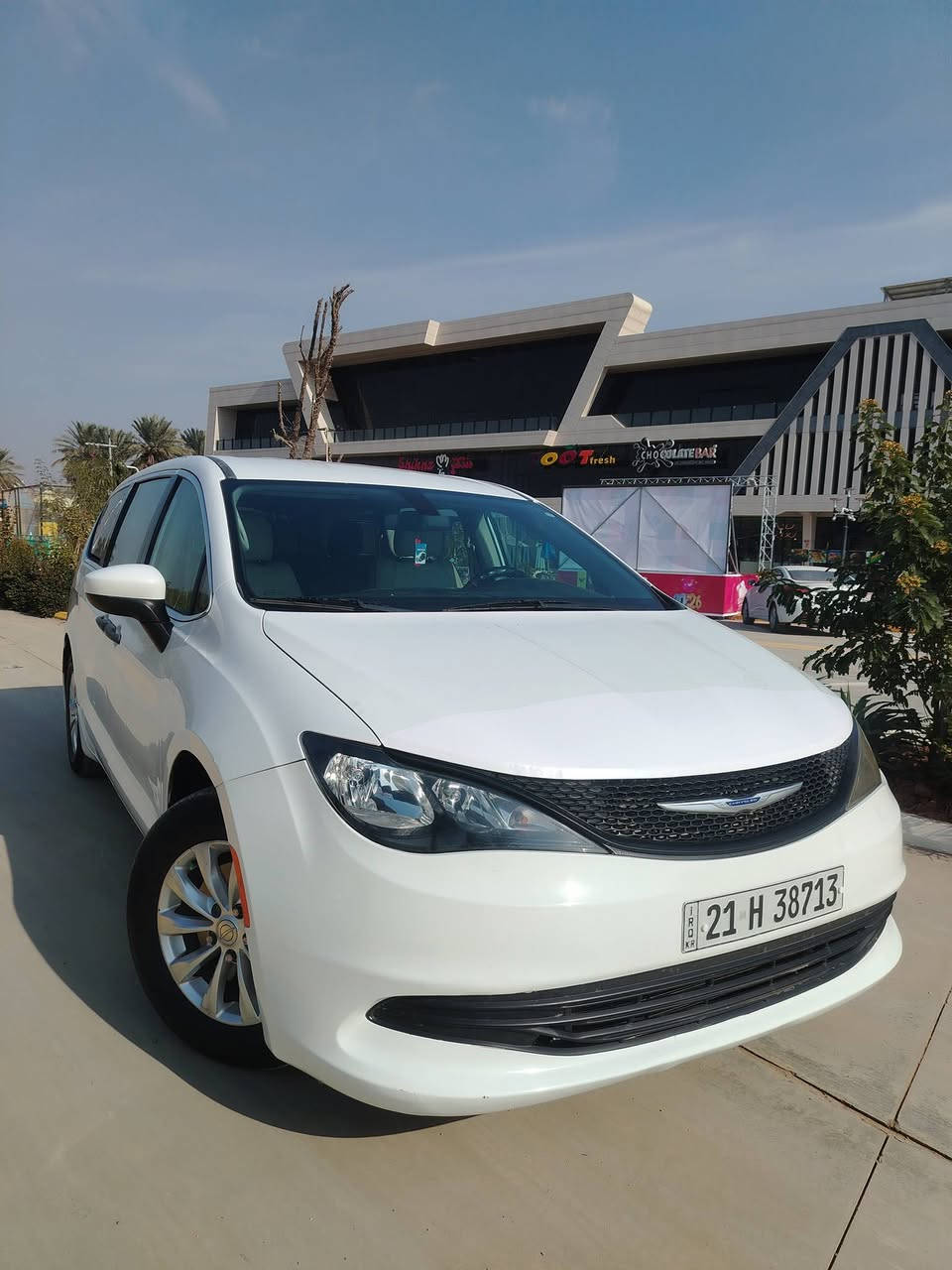 للبيع كلايسلر باسفيكا 20 أمريكي
حادث فقط جاملغ امامي بدون دواخل نفسه مبدل 

او بل عراق بيها نص باب الصندوق صبغ سونار وصور الحادث مرفق مع المنشور 

مواصفات 

بصمه تشغيل 

بصمه أبواب 

تحكمات ستيرن جهتين 

شاشه كبيره+ كامرة

حساسات امامي خلفي 

كير موس هاند بريك كهربائي 

ماشيه 84mi

V6 3600

سبعة راكب 

ثلاث قطع تبريد منفصل 

كير مكينه مكفولات تبريد ثلج حداديه صدر جديد تخم تاير جديد ترايها زيرو رقم سليمانية أنكليزي بأسمي السعر 198 اوبيها مجال للشراي مكاني ديالى بعقوبة للستفسار أتصال ع الرقم ***********
