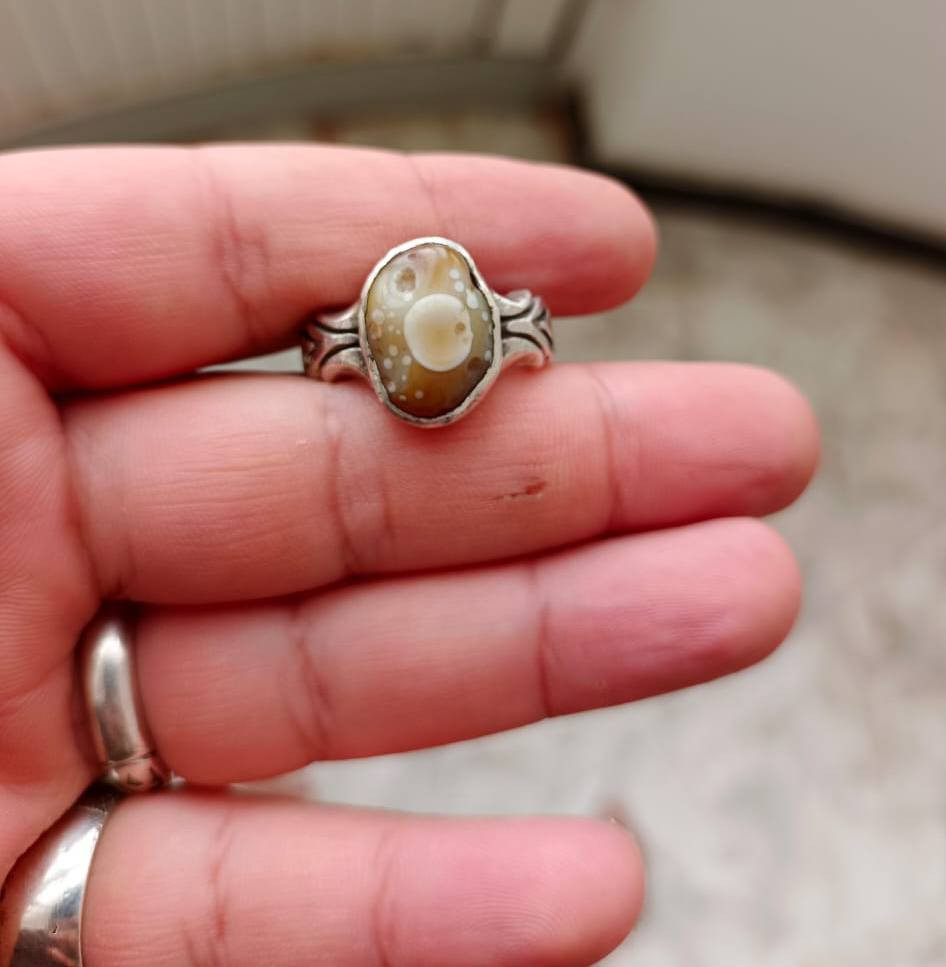 السلام عليكم سليماني تحفه قديمة صياغه يدوي سعر 55 مكان ناصريه توصيل موجود ***********
