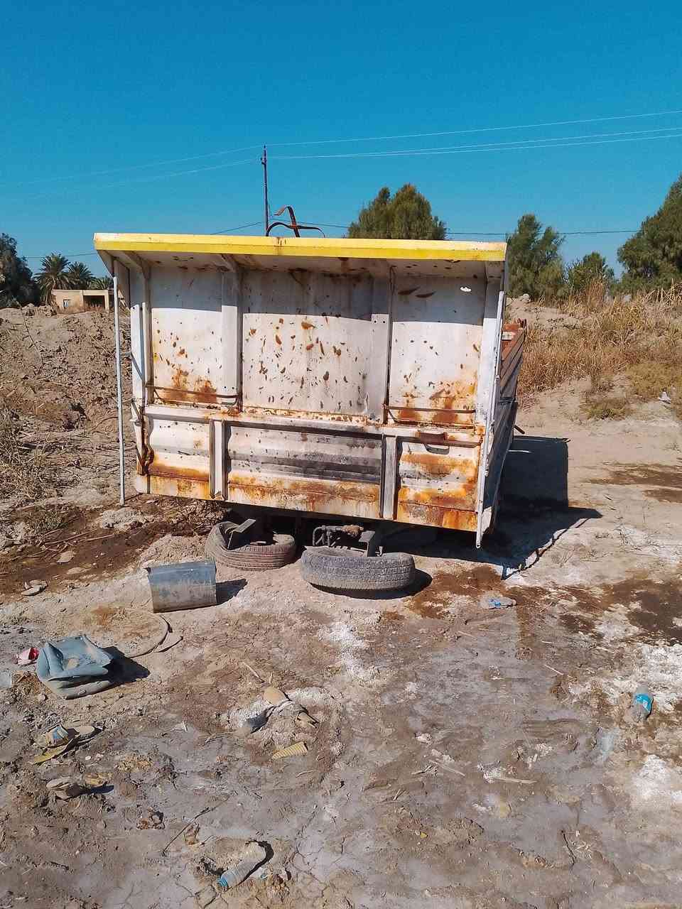 ***********
***********
