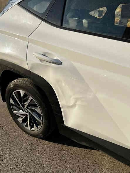 توكسان خليجي موديل 2024 
شركة باركود سياره ماشيه 24000 كيلو
بعدها ع وضع الشركة وكل نقص مابيها 
مكفوله ماعده الضربة الباب تاركهاع وضعها موضحة بالصور
