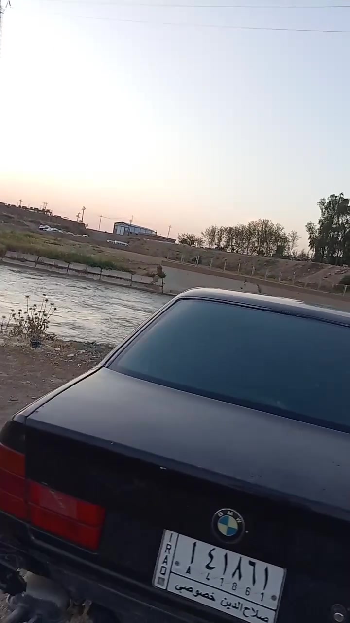 السلام عليكم سياره بي ام 525 مبدل بيها نص مكينه مشروع وطني تحويل السعر 37 وبيها مجال الاستفسار الاستفسار اتصال  ***********
