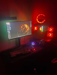 ⸻  🔥 للبيع PC Gaming Setup كامل بحالة ممتازة مع جميع الكارتونات والملح...