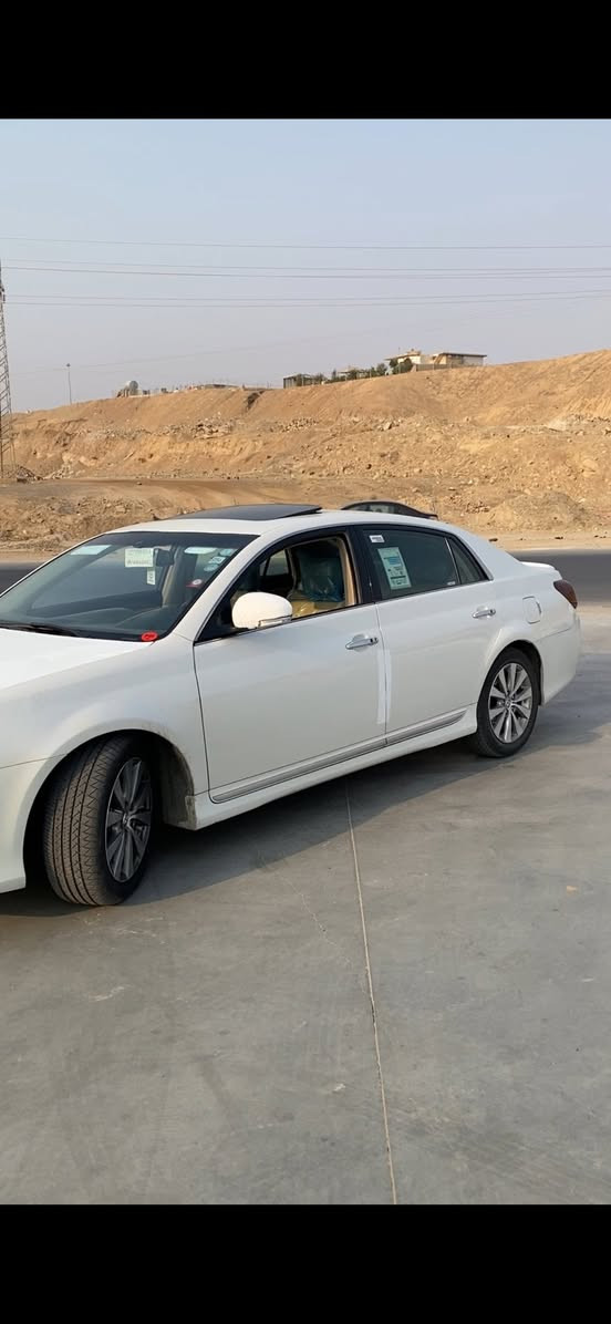 السلام عليكم ورحمة الله وبركاته
‏‎       ——— لـلـبـيع  ———

تويوتا افلون     —   Toyota Avalon  

وارد خليجي     —. بدون ايرباك 

‏‎الموديل           — 2011  

فئة.                 —  LIMITED  

حجم المكينه   — V6/3500

‏‎اللون               — ابيض 
 

‏‎حالة السياره.    — فقط يم سلايت صبغ (تكشير)

‏‎المواصفات 
‏‎- بصمة تشغيل 
- بصمة ابواب 
‏‎- ترحيب عند الاقتراب 
- ليد نهاري 
- فتحة سلايد 
- رادار امامي  - خلفي‏
- تبريد قطعتين
- تبريد منفصل 
- لايتات 3 عدسات 
‏‎- تحكم ستيرن جهتين 
- كشنات جلد 
- كرسي السائق بحركه كهربائيه 
- كرسي السائق خزن ميموري 
- كشنات تدفئه و تبريد
- أشاره بالمرايه 
‏‎- تحديد سرعه 
‏‎- مانع انزلاق 
‏‎- ليد نهاري
- كامره خلفيه دواره 
‏‎ باقي المواصفات المعروفه 

‏‎رقم السياره    — السليمانية 

‏‎موقع  السياره — كركوك 

((((هزه براد رقم سنويه كولها اصدار جديد)))  

‏‎للأستفسار.     — ***********—‭0780 759 9030‬
