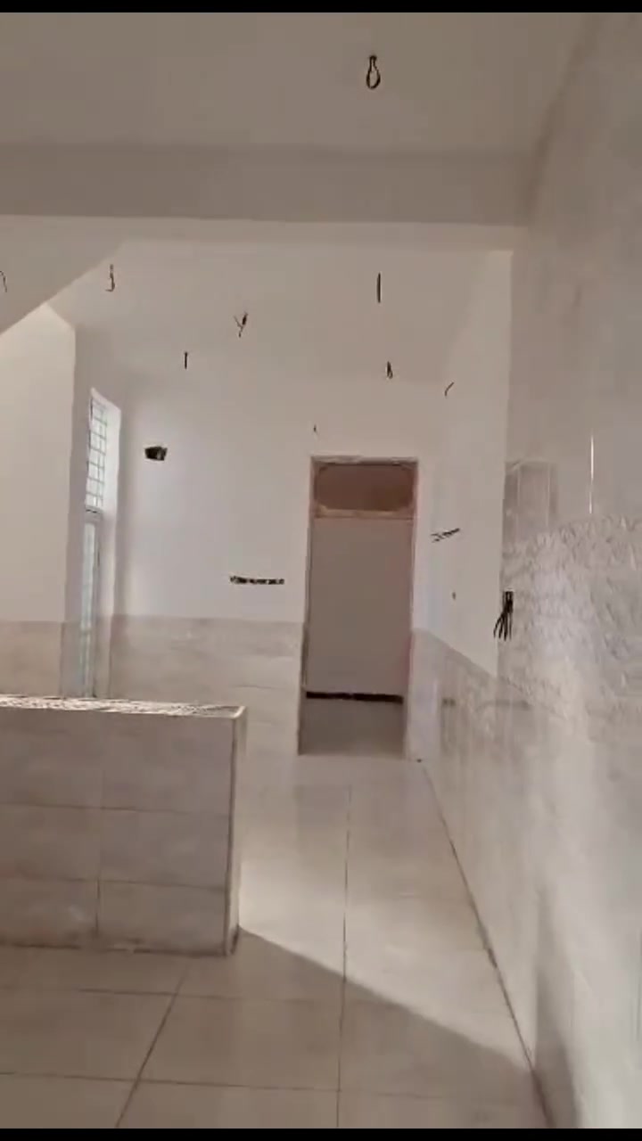 سلام عليكم بيت ١٠٠ متر بشارع قنبر للبيع
شارع عشره يبعد ٥٠٠ متر عن شارع العام
***********
