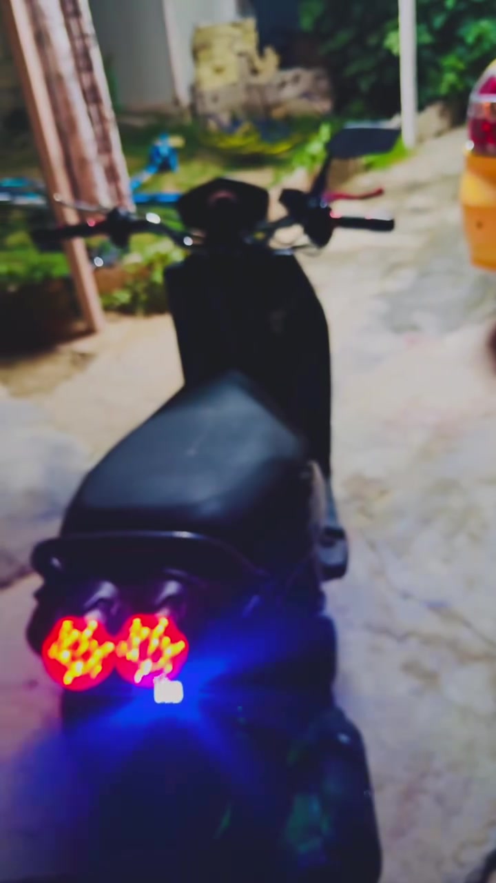 السلام عليكم
سكنس جبلي 
دراجه مرتبه ونضيفه 
شلعه ومعدل طيران 
كلجات رياضي 
سترين رياضي مال كاوسكي
برياكات رياضي  كوسو
قبضات رياضي 
تزويدها خارجي فقط 
دهن كلا مزويل 
بانزين محسن
دراجه نكره بكل وقت 
داخله ادامه قبل سبوع يم غيث وياسر بل شعب 
نقص فقط قمجي مال سرعه
عنواني بغداد مدينه الصدر سعرها 
900
رقمي***********
