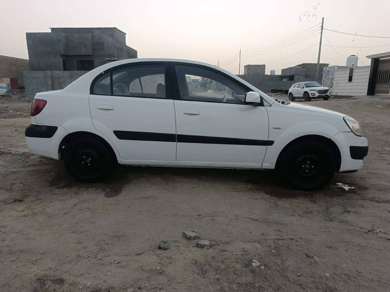 السلام عليكم كيا ريو موديل 2007 رقم بغداد نكليزي مشروع وطني بي مرور تداور سنويه جديده هزه جديده مكينه وكير وتبريد وحداديه وتخم تاير وكهربايات وشواصي ولغود مكفولات السياره جاهزه من كلشي السعر 70 وبيهه مجال حك الجيه السياره بيهه مكانات صبغ ابيع حزام الهاتف *********** مكاني كربلاء ما متواجد ع النت
