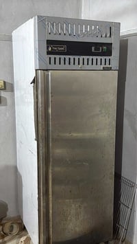 ساعقة مع مثرامة ثلج مع براد لبن شرط 07829544832