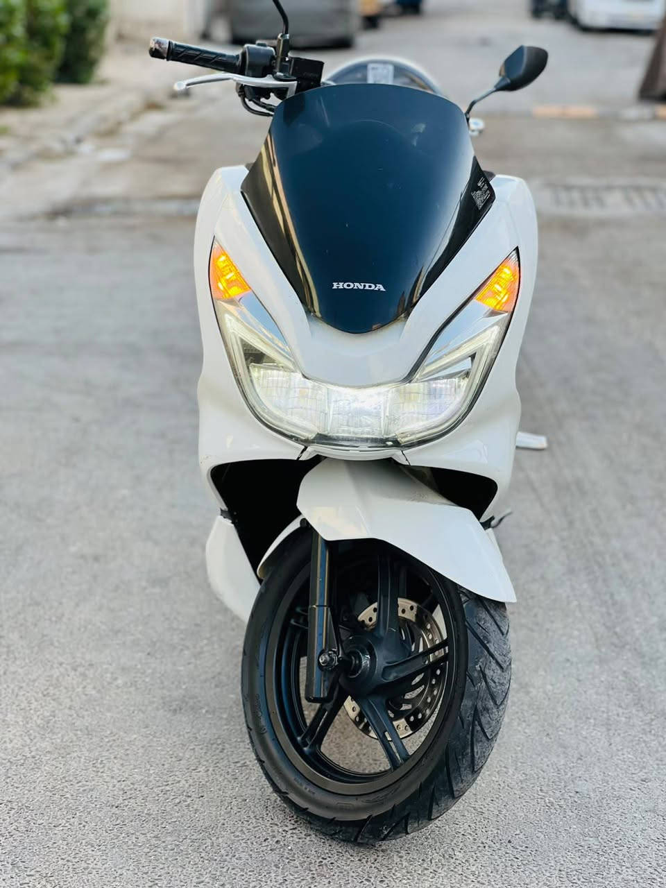 السلام عليكم pcx ياباني لأصلي مكينه 150 دراجه مكفوله كفاله عامه حساس ازدحام حساس استان كله شغال ماشيه 35 حقيقي داجه تتعب تكول جديده مال جناي السعر مليون 700 وبيه مجال بصيط العنوان بغداد  الهاتف ***********  اتصل وبيك خير ودلل
