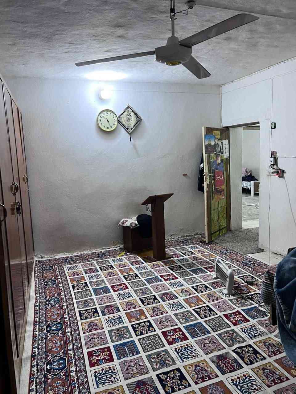 علق بكلمة ( تم ) على المنشور بالصفحة الرئيسية  لكي يصلك السعر 
لتصلك المزيد من العروض يرجى متابعة الصفحة👆👆

بيت في داموك شارع عماره كاظم عبيد 
المساحه 210 بناء قديم

الطابق الارضي 
يتكون من غرفة نوم ومطبخ وهول واستقبال وصحيات داخلية وخارجية
 مع محل مأجر  ( حلاق )
ع شارع تجاري
 مقابيل عماره علي حيدر

📍📍  للاستفسار اكثر يرجى الاتصال على ارقام المكتب
            او التواصل عالخاص
         ☎️   ***********
         ☎️   *********** 

🌍  عنوان المكتب // كوت الخاجية شارع ٤٠
       مقابل العزاوي للاجهزة الكهربائية
       مجاور صبحي ابو الفلافل 

📍📍 نستقبل كافة عروض البيع والشراء للدور والاراضي السكنية
