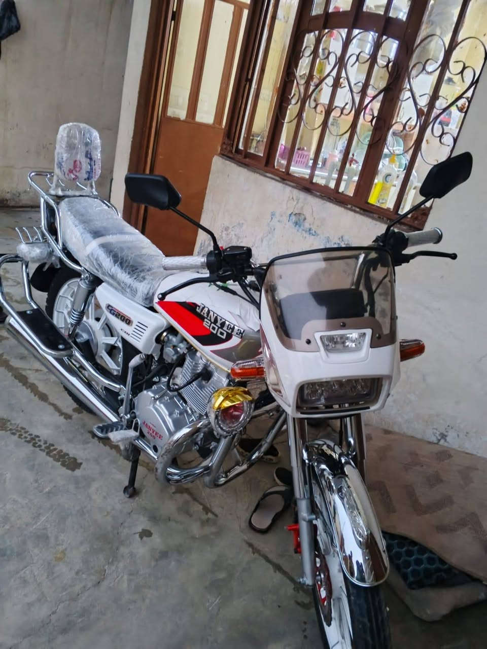 دراجة موديل ٢٤ جديد لوك كلشي شرط رقم ***********
