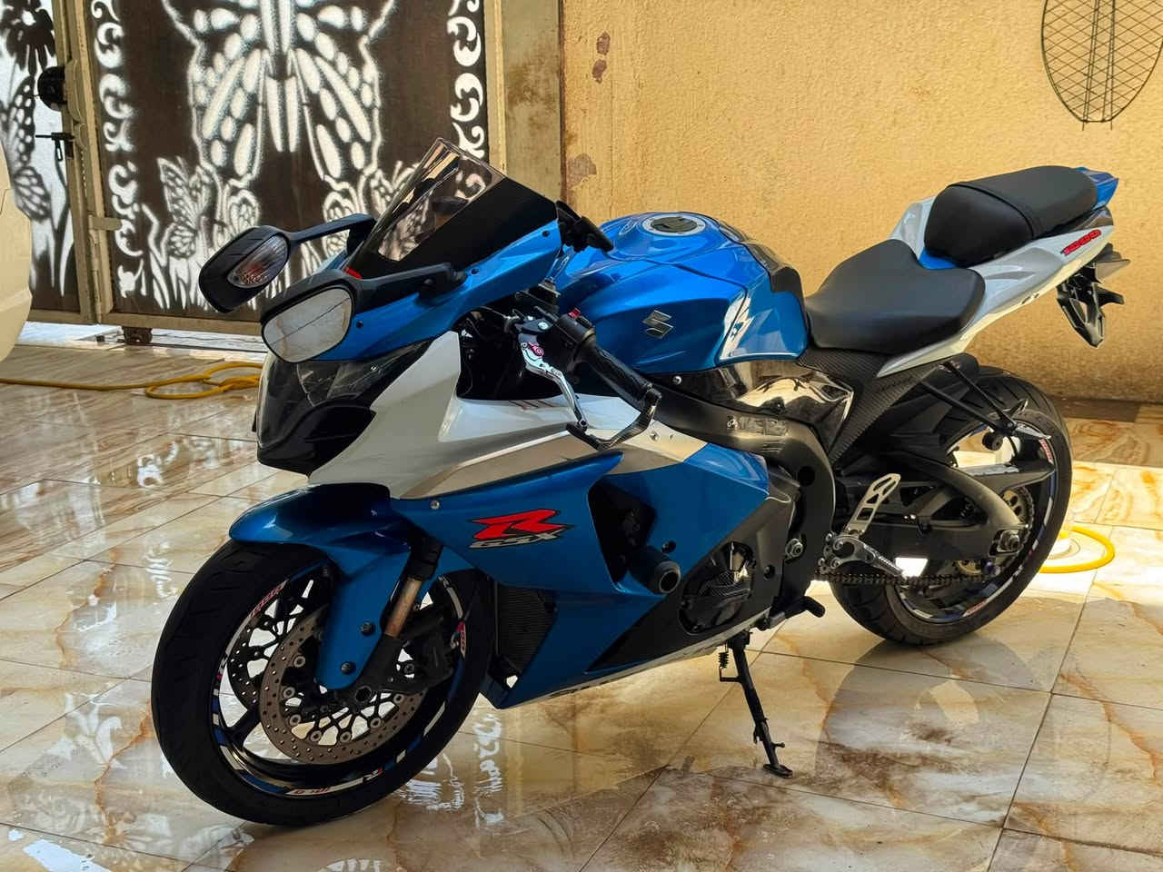 جكسر 1000 الف وارد يابان🇯🇵 كفاله عامه گير مكينه ضفيره كفرات كلهن بشرط عليها برمجه بگ فاير وطلقات كلش قويه دراجه جديده كلش عليها تزويد سلايدرات حمايه وقباقه مكينه كاربون دراجه جاهزه وعليها ادامه جديده نقص برغي مابيها كامله على اخر حبايه ونصبه والنضافه شرط احله من الصور مكاني ميسان العماره (***********) السعر 67 ورقة
