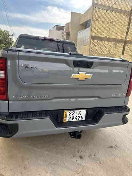 سلفرادو 2024 اللون مميز أسمنتي بدون ضربة بدون ايرباك بيها بارد بالجاملغ الامامي سيارة جدا نظيفة ماشية ١٧ الف كيلو باب طًويل بدي قصير المحرك 2.7  مكانها بالغزالية ***********
السعر 330 ورقة
