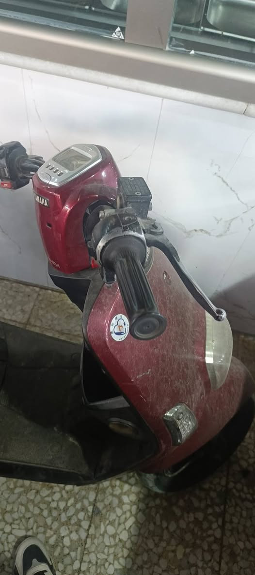 دارجه بوليسي نوزل نظيفة ماطلع بيها سعره مليون و100 وبيها مجال ***********
