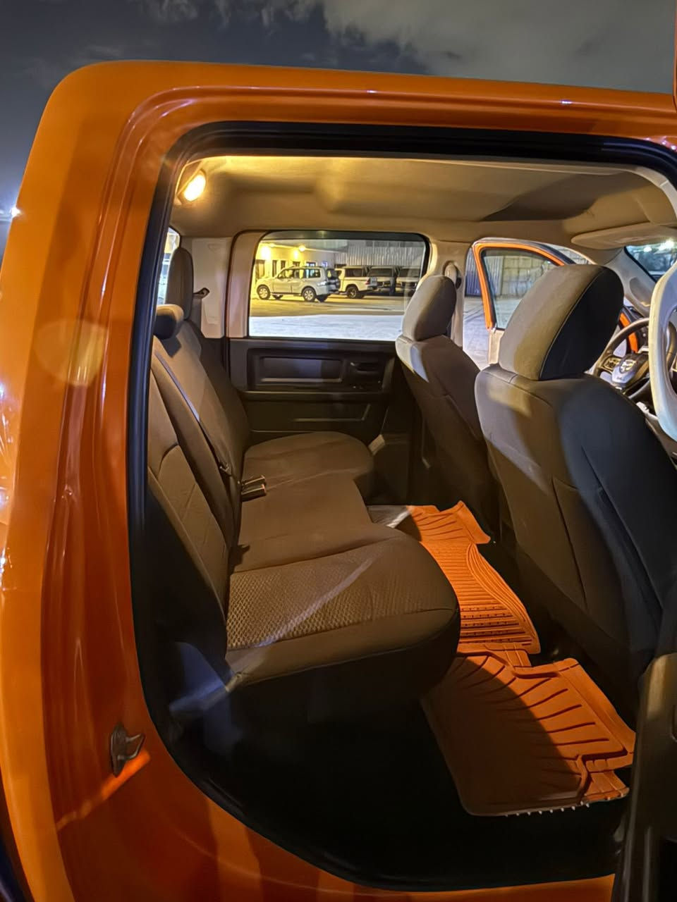 السلام عليكم 
دوج رام كلاسيك 
موديل 2019
السعر 185 
هاتف  / ***********
مكان بغداد
