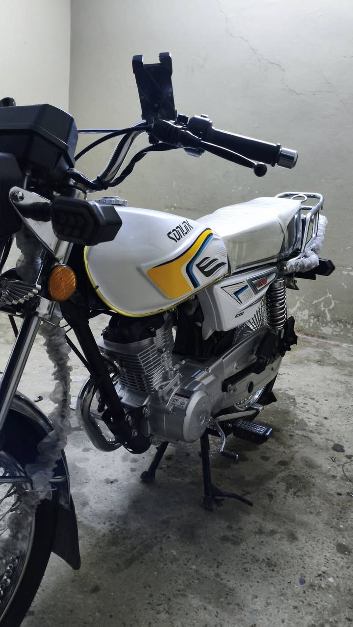 للبيع سولنك اصلي اصلي سعر 900 بي مجال بصيط مكان موصل سهل نينوى ماطور ماناقصه برغي


**إذا كنت صاحب هذا الإعلان وتريد حذفه لأي سبب، رجاءا أرسل رسالة إلى الدعم الفني**