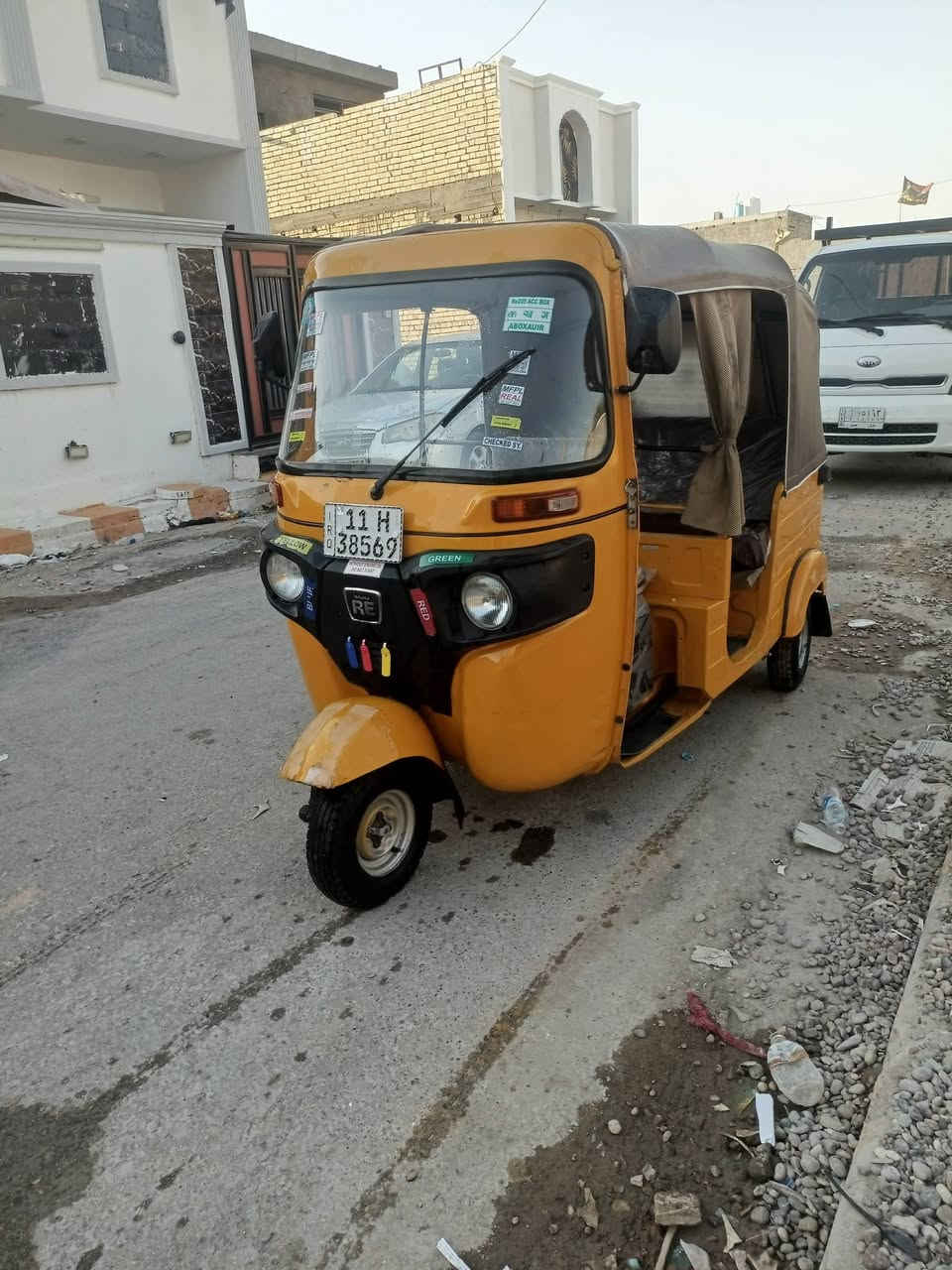 ***********.  موديل 19طابه ب20 عنوان بغداد حي اؤر قرب نهايه حي اؤر 

لوحات انكليزي سنويه.
