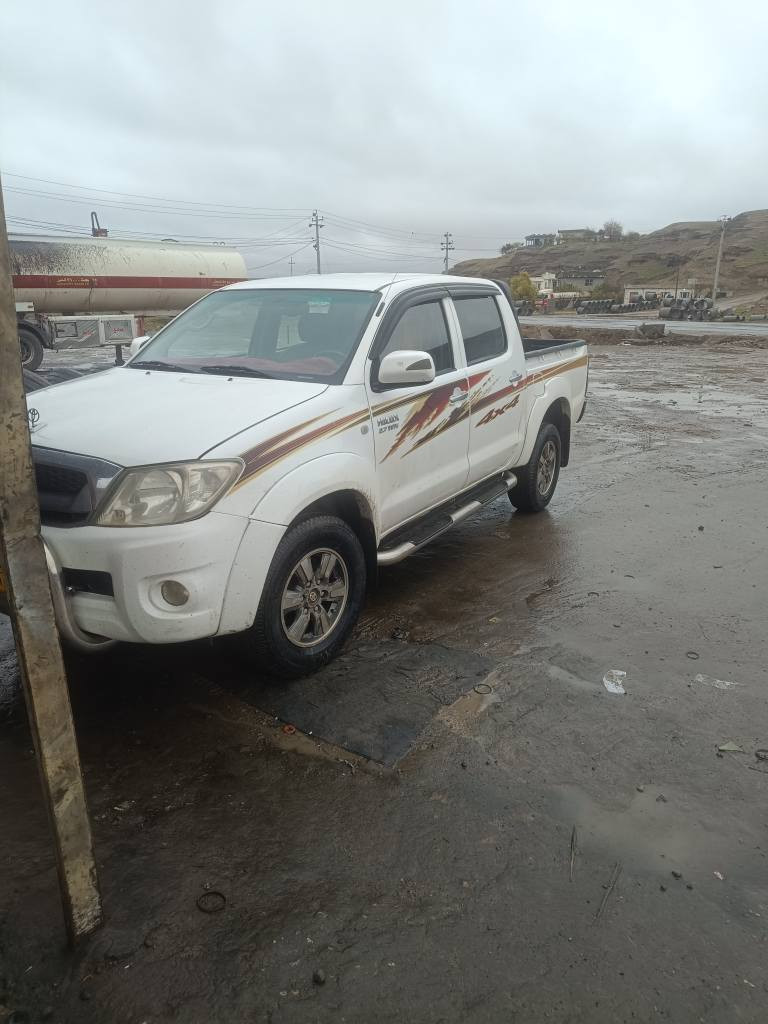 مرزيه مؤديل 2007سياره كه زؤر خاوينوو بي عيبه 
به نزبه ت سوبخ به س بؤلينتي دوو بست سوبخه 
بيداخيلي بي ليدان سياره كه زؤر زؤر خاوينوو پاكه 
مه كينه به شه ر ته قه وره قه به شه رت سياره كه وه خؤي ماوه ته وه***********سعر 155مجاليكي برايانه أربيل, العراق
