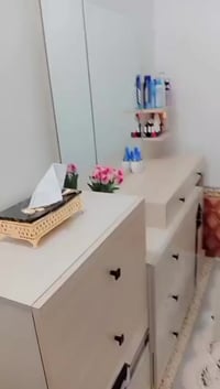 غرفة نظيفة • مستخدمة شهر • مع دوشك