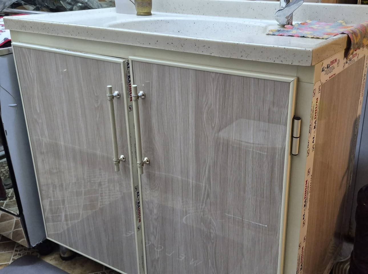 للبيع ..
كاونتر وملحق متر ونص

سنك مرمر متر ..  جديد

رجاءاً بس الشراي يدخل خاص.


**إذا كنت صاحب هذا الإعلان وتريد حذفه لأي سبب، رجاءا أرسل رسالة إلى الدعم الفني**