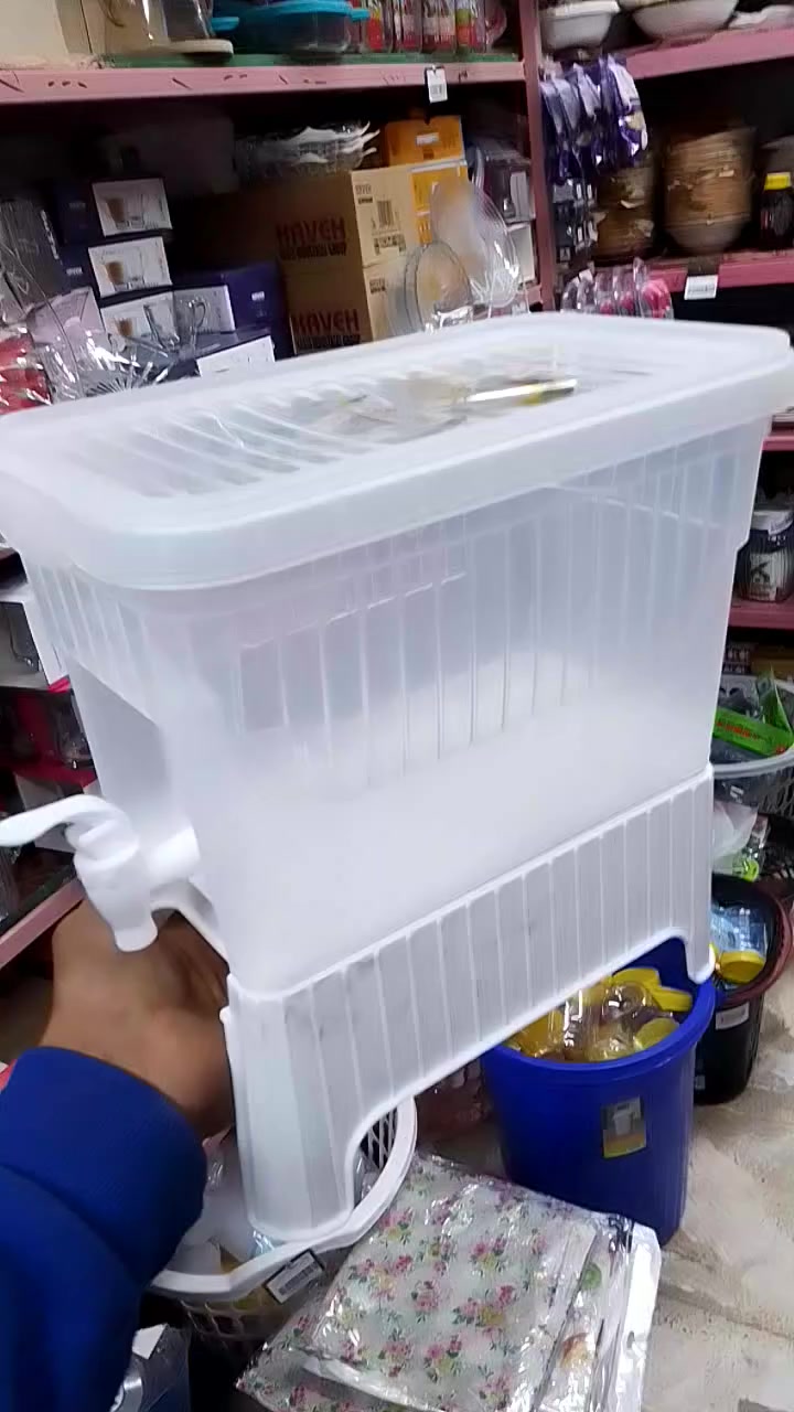 يا الله 
ترمز رمضاني بلاستك شفاف 5لتر
سعر 3000


**إذا كنت صاحب هذا الإعلان وتريد حذفه لأي سبب، رجاءا أرسل رسالة إلى الدعم الفني**