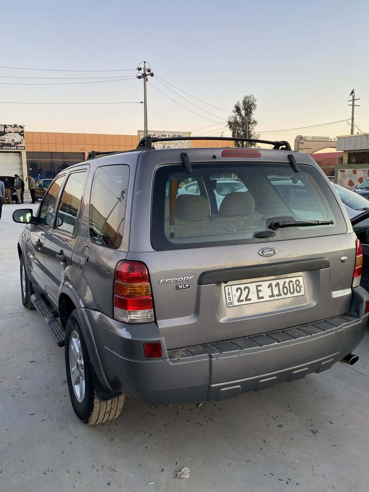 سكه يب موديل ٢٠٠٧ هه ليجي. سفري ليره يه. يه م بارجه بو يأ خ  سنه وي تا ٣٠ تازه يه بتاقه ي بانزيني هه يه. به ناو خومانه.  سياره كه كه مينه و كير تازه كوراوه. اوروبيم بو به ستاوه  تأثم بيش تايه تازه يه.  فول فوله. موا سه فاته  سعري ٧٥ مه جال  شوين كه ركوك  ***********. *********** كركوك, العراق
