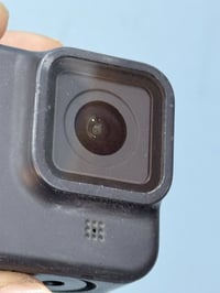 Gopro 8 للبيع  بس شاشة مكسورة بس تصور  طبيعي  عدسة نظيفة 99% هذا التصو...