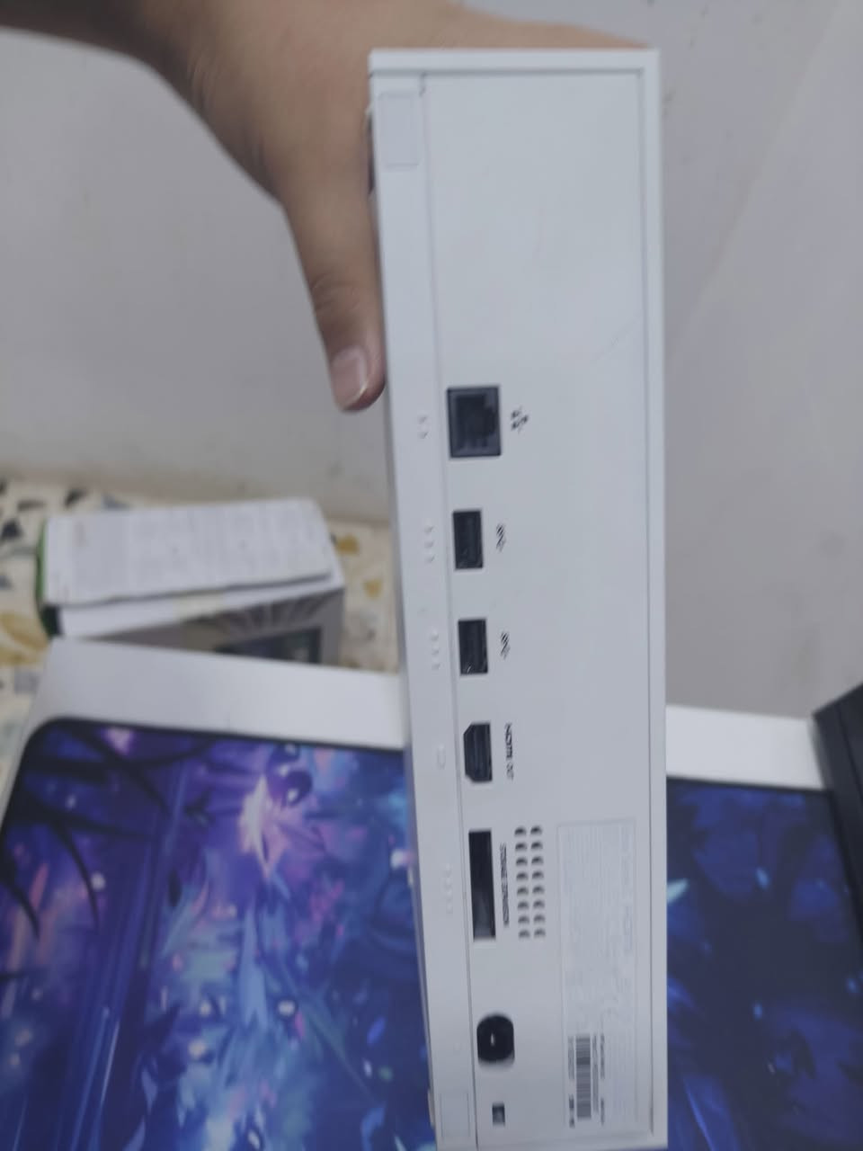السلام عليكم 
متاح  x box sires s
نضافة 95٪ مساحة 512 
اصدار الجهاز 2023 
جهاز لوك ستيكر ما مفتوح ويا كامل ملحقات اصلية مال الكارتون لا مصلح ولا مبدل جوستك اصلي ما مفتوح حساب بي 5 لعبات + اشتراك گيم باس شهر كامل مكاني بغداد مدينة الصدر ***********
