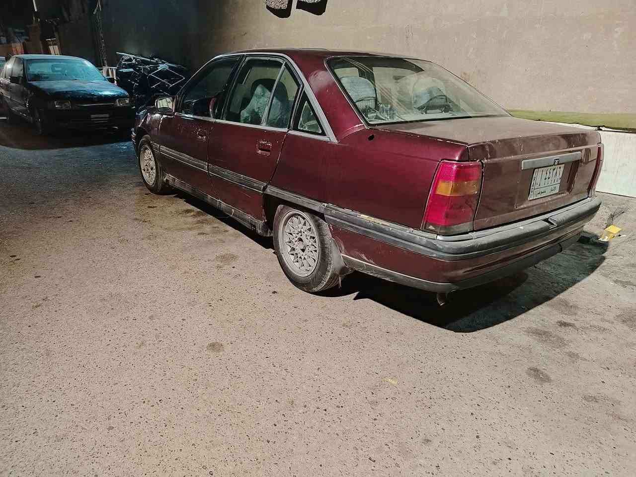 يالله سلام عليكم اوبل اوميكا محرك وكير مكفوله صدر جديد تخم تاير كهربائيّ كلها جديده  جديد  السياره متعوب عليها وبسمي تحويل او وكاله  بيع ومروس كلشي يرهم مكاني لانبار كبيس ***********
