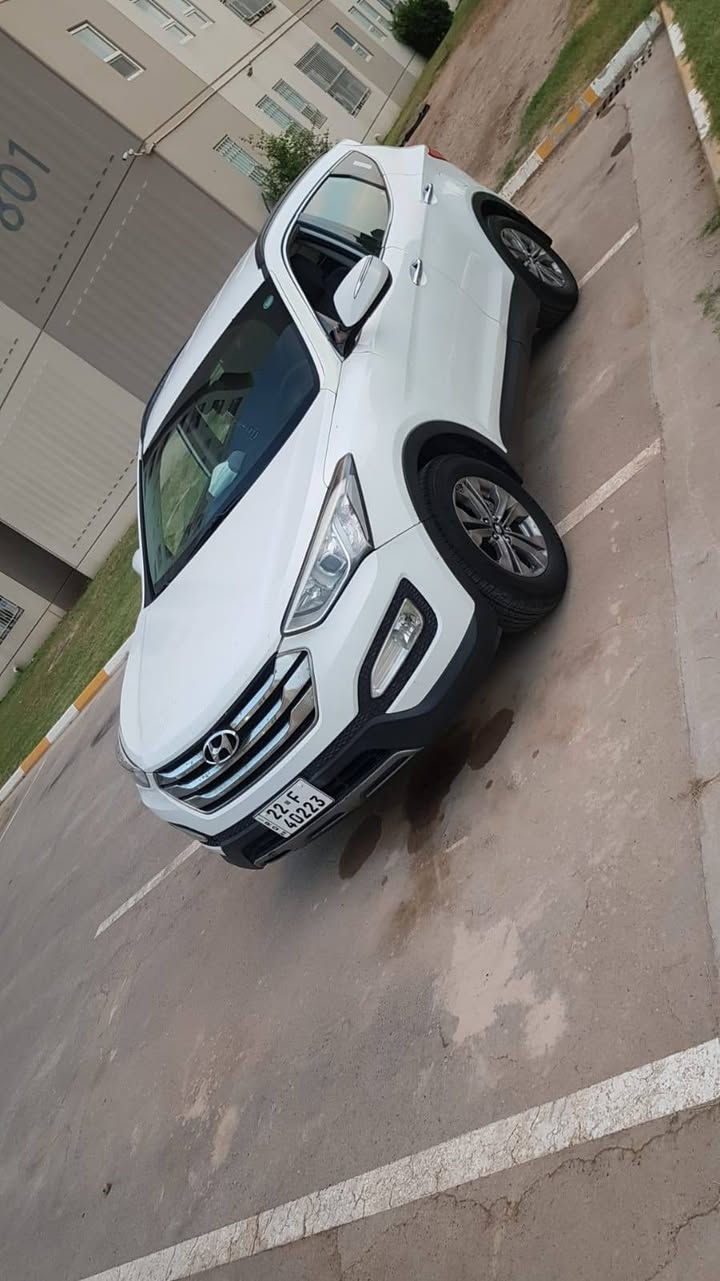 السلام عليكم
للبيع 
سنتافيا 2016  رقم اربيل دولي تحويل مباشر هزة، سنوية جديدة ، بسمي
محرك 2.4 ،GDI
مواصفات سبورت 
تحكم استيرن 
شاشة 
اشاير مرايات
داخل بيجي أصل 
تبريد قطعتين 

وبعد بيها مواصفات معروفة للسبورت
ايرباكات كلها سليمة 

ضررها موضح بالصور 
 
بالعراق ما بيها اي حادث 
سيارة مالت بيت واستخدام شخصي
ض
السعر 155 وبيها مجال
مكان السيارة بغداد
للاستفسار 
***********
