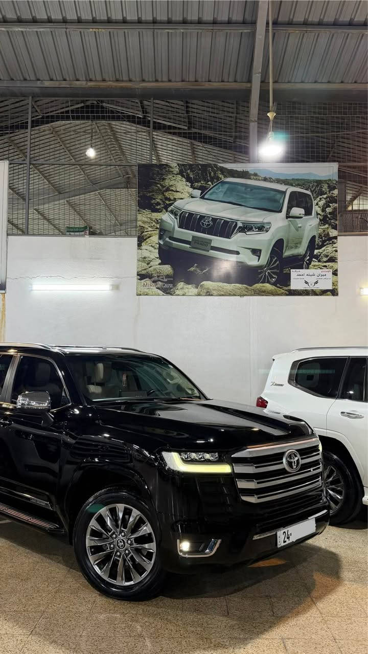 Land Cruiser 2022. V6 VX  (SAS)

تويوتا لاندكروزر ساز 2022 
المواصفات ڤی ئیکس (VX) 
* العداد ( 120 الف كم)
* ضمان تويوتا العراق ساز شاشات تطبيق
* ﻿﻿اللون : اسود
* ﻿محرك 6 سلند 
* ﻿﻿بصمة تشغيل عن بعد
* ﻿﻿بصمات ابواب
*شاشە دیجتل 
* ﻿﻿فتحة سقف (سلايت)
* ﻿كشنات جلد بيجي
* ﻿﻿كراسي كهرباء
* ﻿﻿تبريد كشنات 
* ثلاجة وسطية
* جنطة كهرباء
* شاحن وايرليس
* حساس امامي خلفي
* مري طي كهرباء 
وباقي مواصفات VX
سعر: ($615)
مكان السيارة  (اربیل)
رقم صاحب السيارة 9009 660 0770 -6956 716 0750 أربيل, العراق
