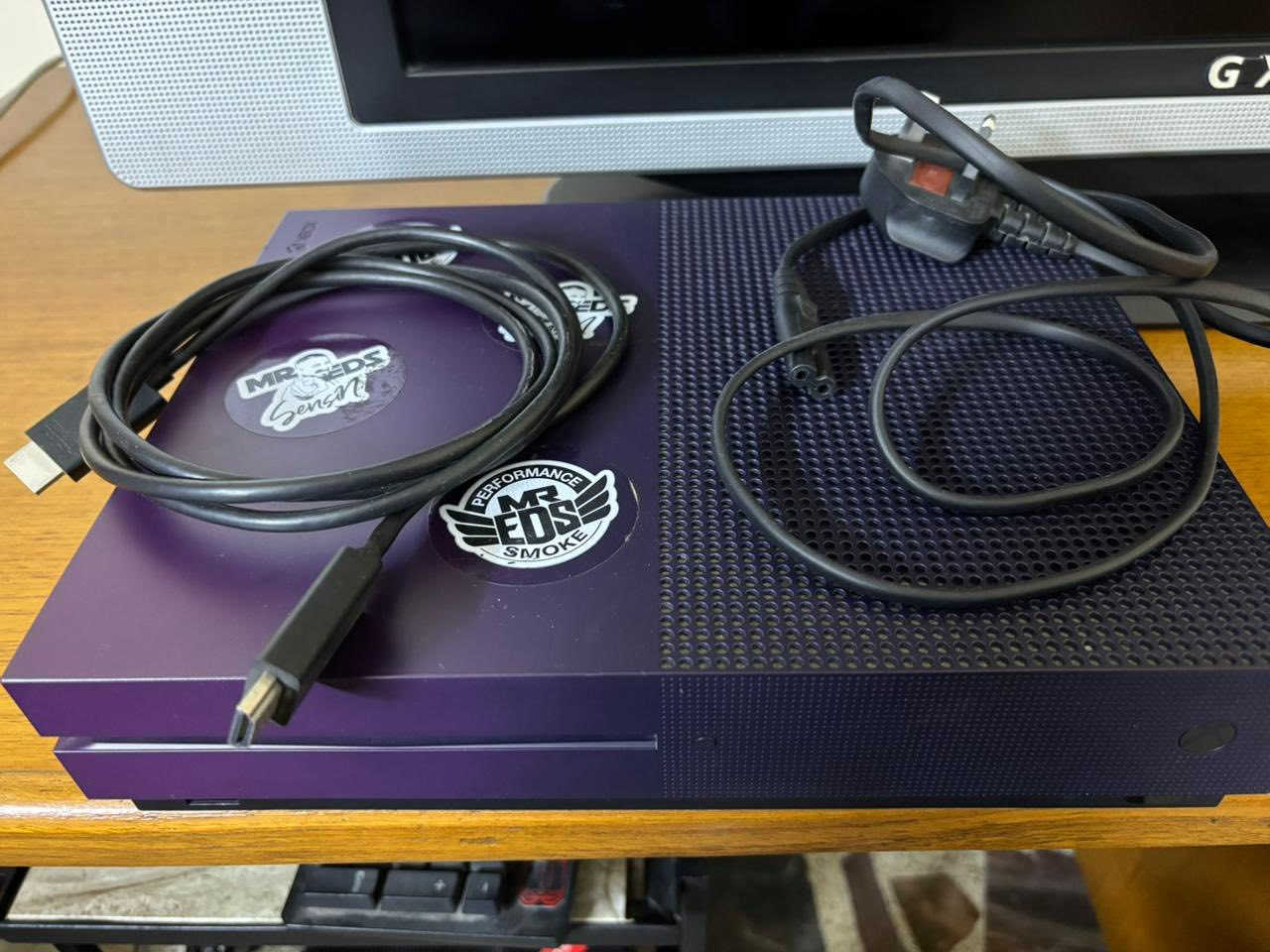 السلام عليكم   اكس بوكس للبيع السعر ١٠٠   للاستفسار على الرقم ***********
