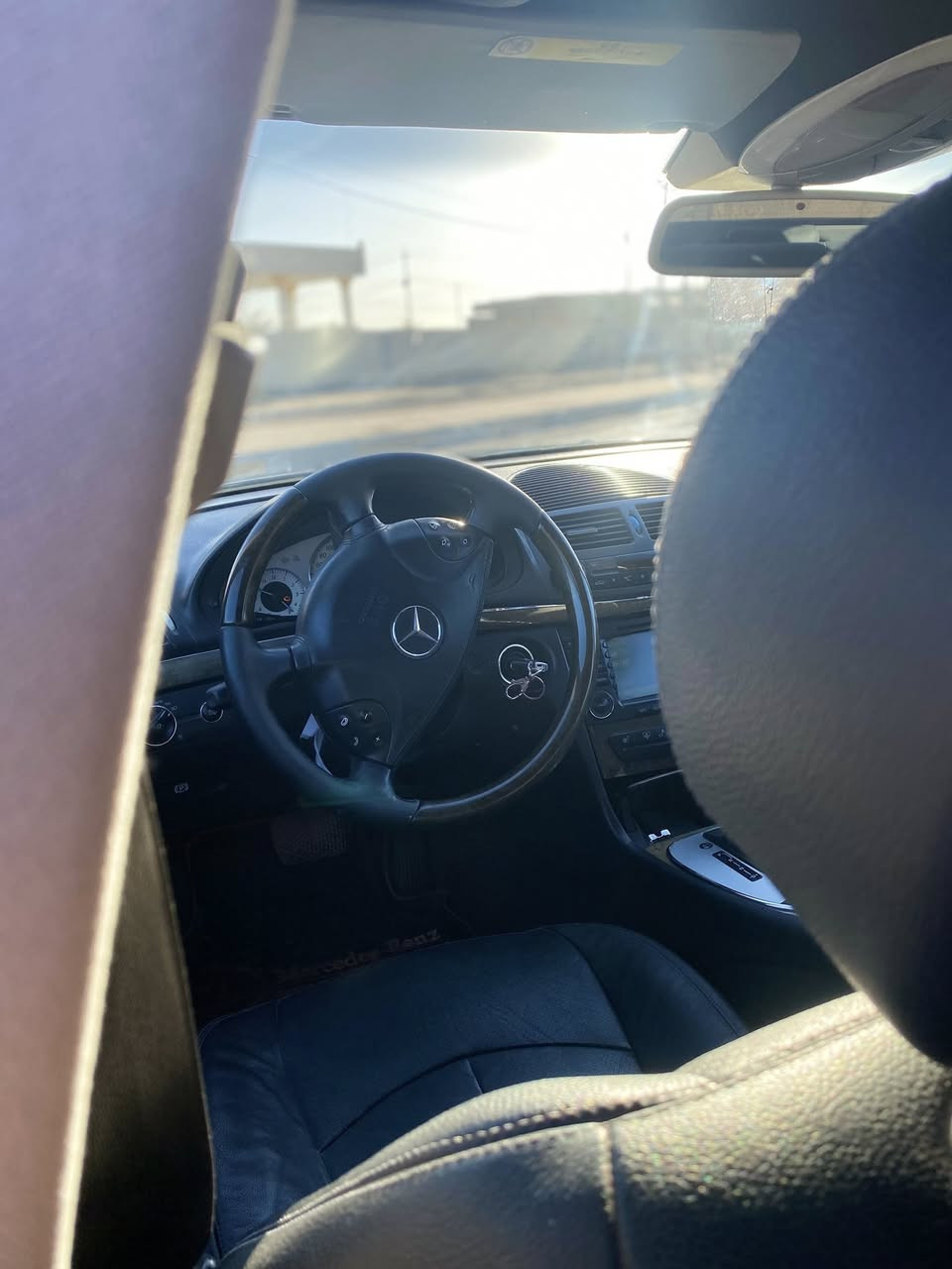 السلام عليكم
مارسدسw211
موديل 2002 خارج كت كامل AMG
مكينه E320
حجم الويل 16
بيه صبغ احزام ومبدل جاملغ فقط امامي الأيمن 
رقم بغداد بسمي تحويل مباشر 
مكينه كير تبريد حداديه خير من الله
غرفه اسود جلد 6 قطع تبريد 
بيه تخم تاير ماصارله اسبوع من شديته 
سياره نقصه بوليش 
_______________________________
موصفات
شاشه تحكم استيرن تحكم كشنات + مري قلاب فتحه برده 
أناره ترحيب تجاوب خلفيه قلاب كله شغال 
_____________________________________
سعر115 بي مجال بسيط 
مكان بغداد 
***********
