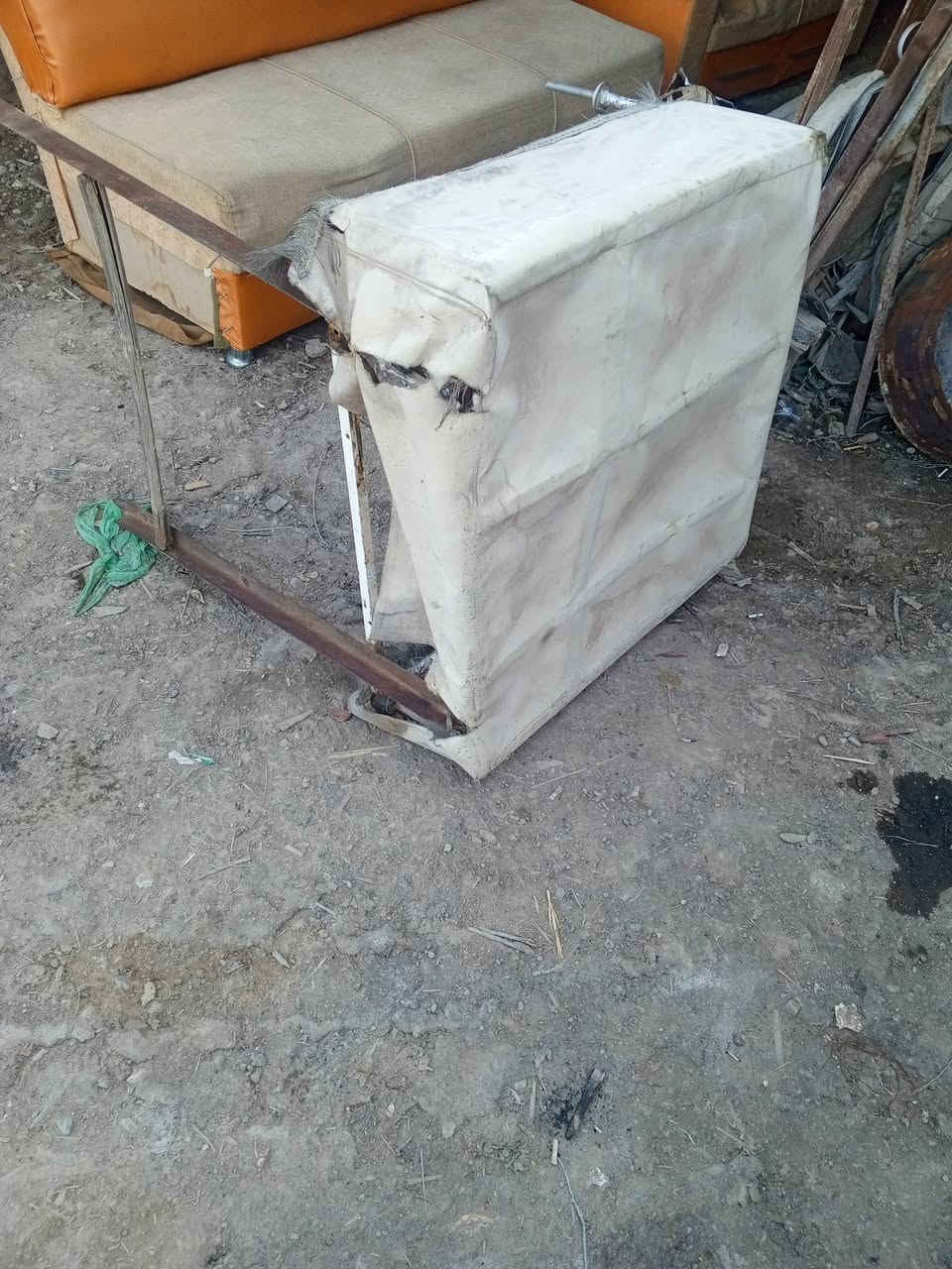 اسقيفه ستوته لبيع اويل جديد هوة وتايرة للبيع *********** ممتواجد خاص مكاني بعقوبه
