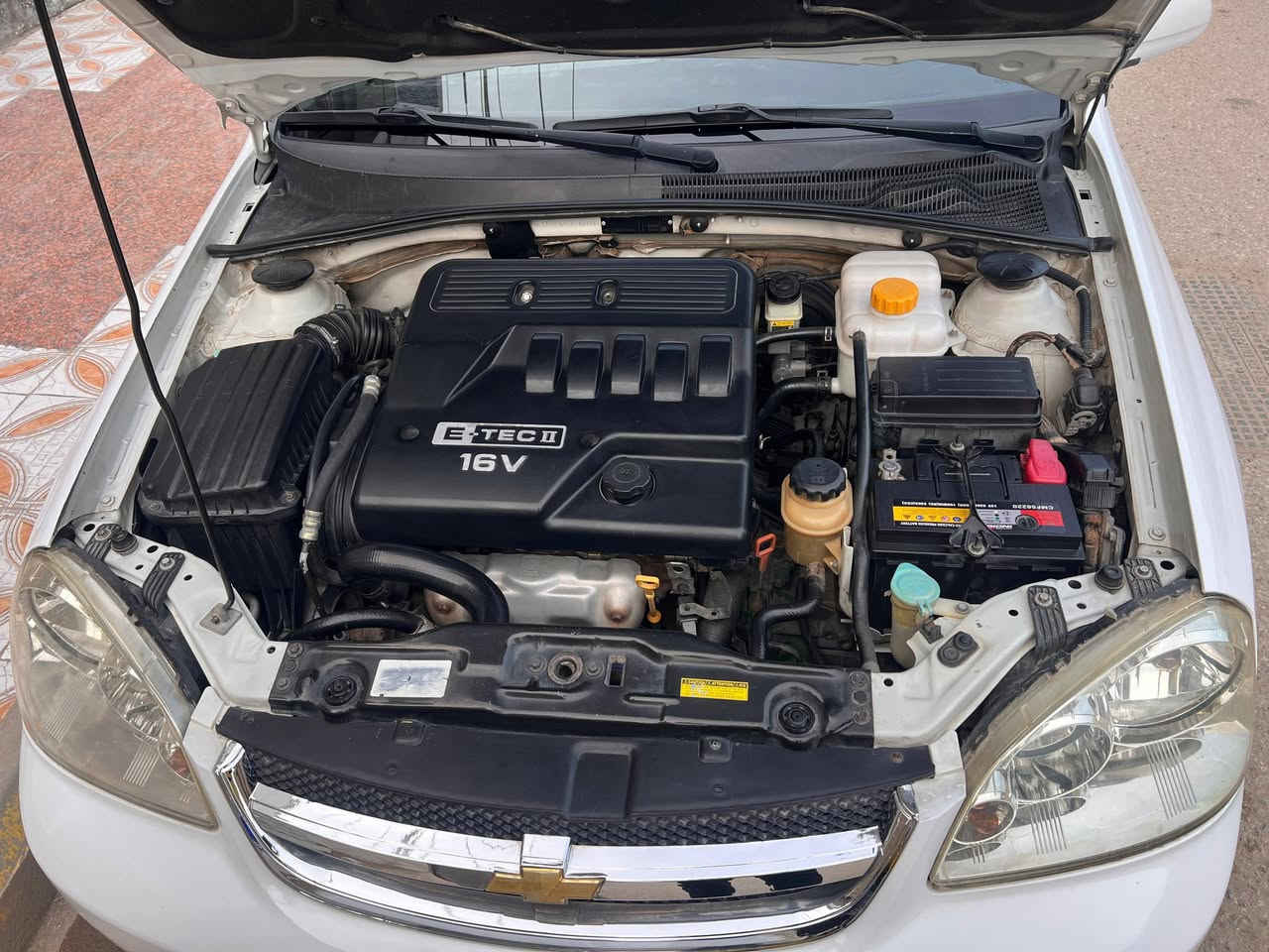 اوبترا 2012كفاله عامه مكينه وكير حاويه قبل شهرين شادهن تبريد باسمي سنويه ل2030هزه جديده مكانها ناصريه المركز السعر 88 وبيها مجال قليل مكلف بالنشر صاحب السياره ***********
