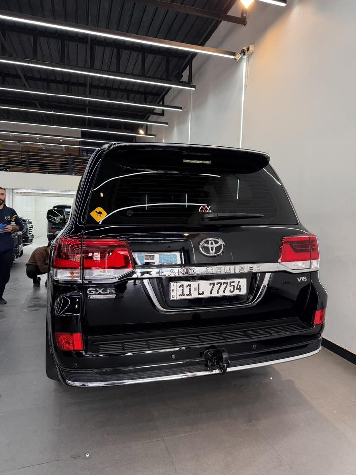 السلام عليكم 

لاندكروز GXR
موديل 2021 بريم اصل dvd ب سقف
السيارة 5 كامرات داخل قرميدي
ماشيه 75 الف حقيقي
السياره كفالة عامة بدون اي ملاحظة 
مكانها بغداد 
‭٠٧٨٤ ١١١ ٦٠٠٠
