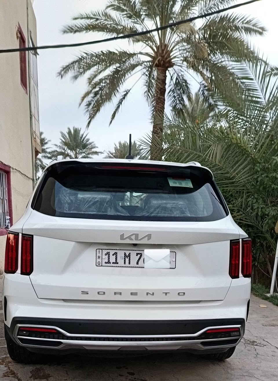 سورنتو 2022 ضمان الشركة الدوليه رقم بغداد دولي بأسمي 
ماشيه 30 أخت الزيروو حقيقي شرط( الجرس ) مكفوله من صبغ والفتح والتبديل محرك وكير كفاله 
فول مواصفات عدا البانوراما
كير ماوس 8 نمر تشغيل عن بعد شفتات ستيرن سايد بريك بصمه اوتو هولد 7 راكب 6 سلندر 3 قطع تبريد 
كامرة دواره كشنات كهربائيه( 4 ) جنطه كهرباء شاشة متصله انارة داخليه في لابواب متغير 8 الوان حساسات اماميه   وخلفيه تبريد لمس شاحن لاسلكي علامة سورنتو بالدوسه 4 جام أوتو نظام ترحيب سبير مانازل السياره جديده جداً اخت الزيرو ماشيه 30 حقيقي شرط ( الجرس) 
السعر 276 $ وبيها مجال 
للأستفسار ***********
