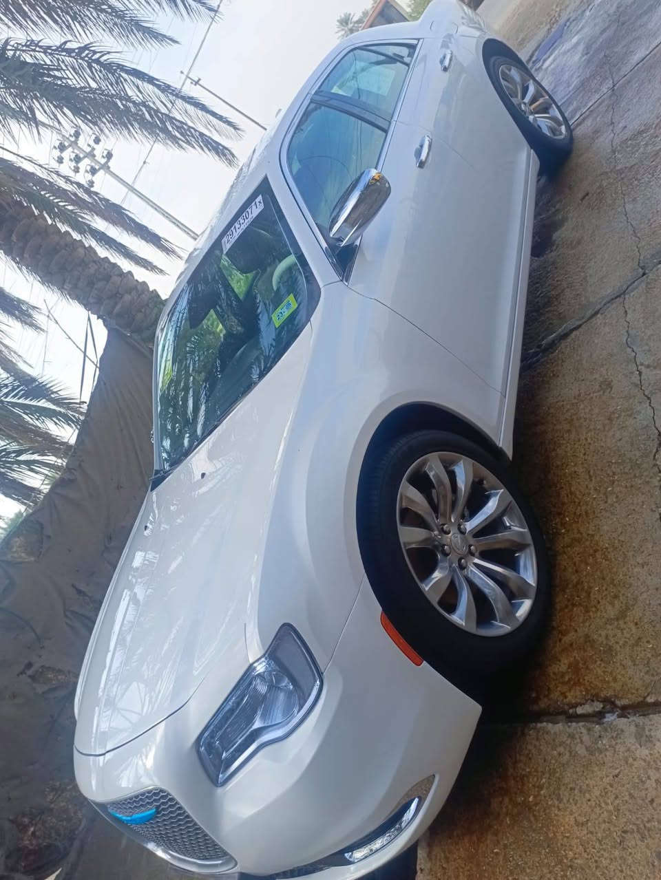 سلام عليكم
اوباما  15 معله 22
C300
 مكفول بجم كبس بدون أيرباك  السياره استخدام شخصي ومامشتغله خط ابد 

استيرن كهربائي
رقم ذي قار بأسمي الرقم الجديد سنوية جديدة  
المحرك 3600
كير ومحرك حداديه شرط

سيارة جديده حيل 
تخم تأير جديد 
السعر 180 وبيه مجال قليل 
مكان السياره ذي قار 
 
***********
