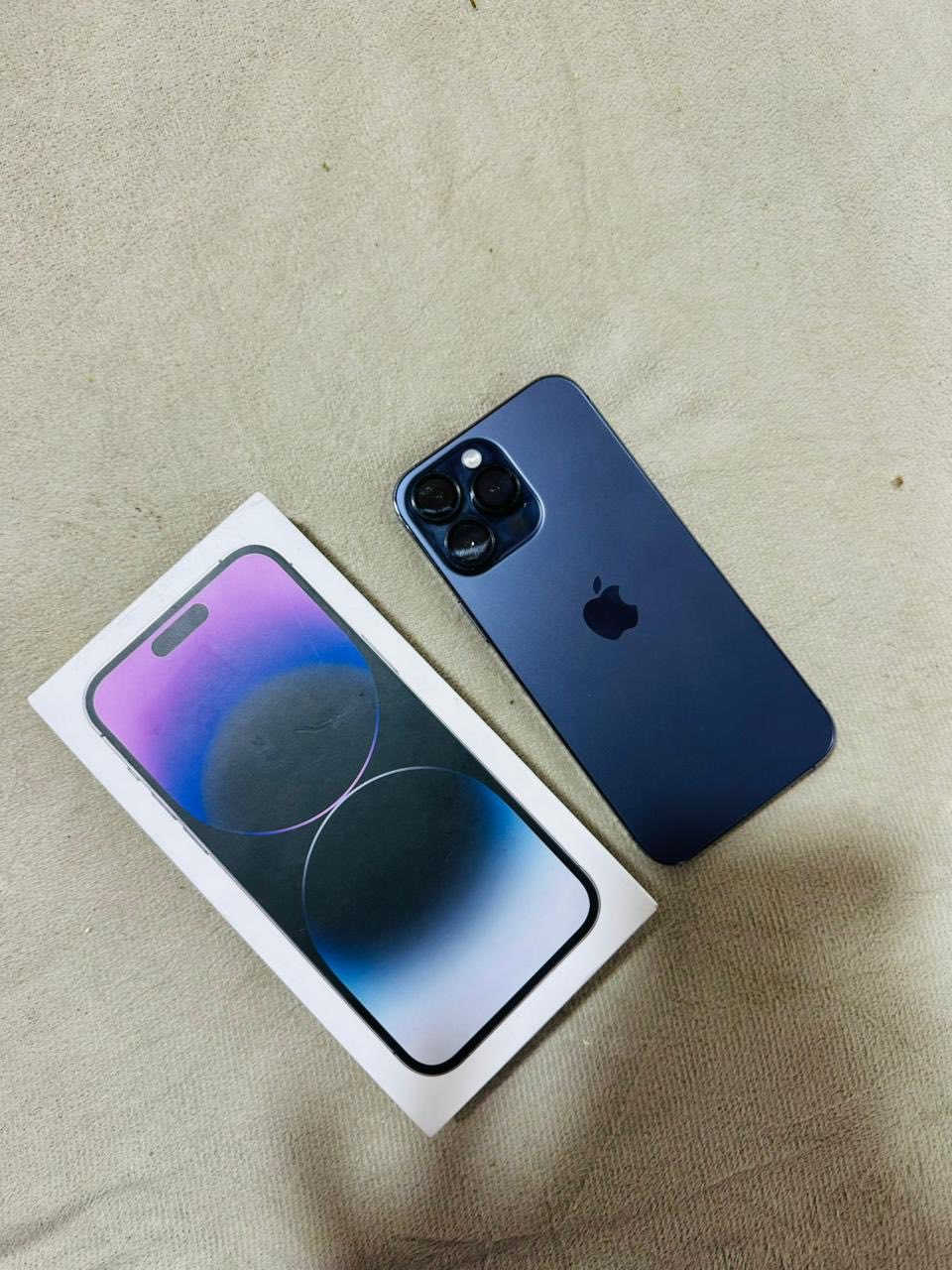 سلام عليكم ايفون 14 برو ماكس ذكرته 256 بطاريه90 جهاز شرق اوسط مكفول سعره 950 شراي يتفضل خاص او مراوس معه ايفون وينطيني فرق او بيع فقط 950 مكاني بصره جبيله ***********
