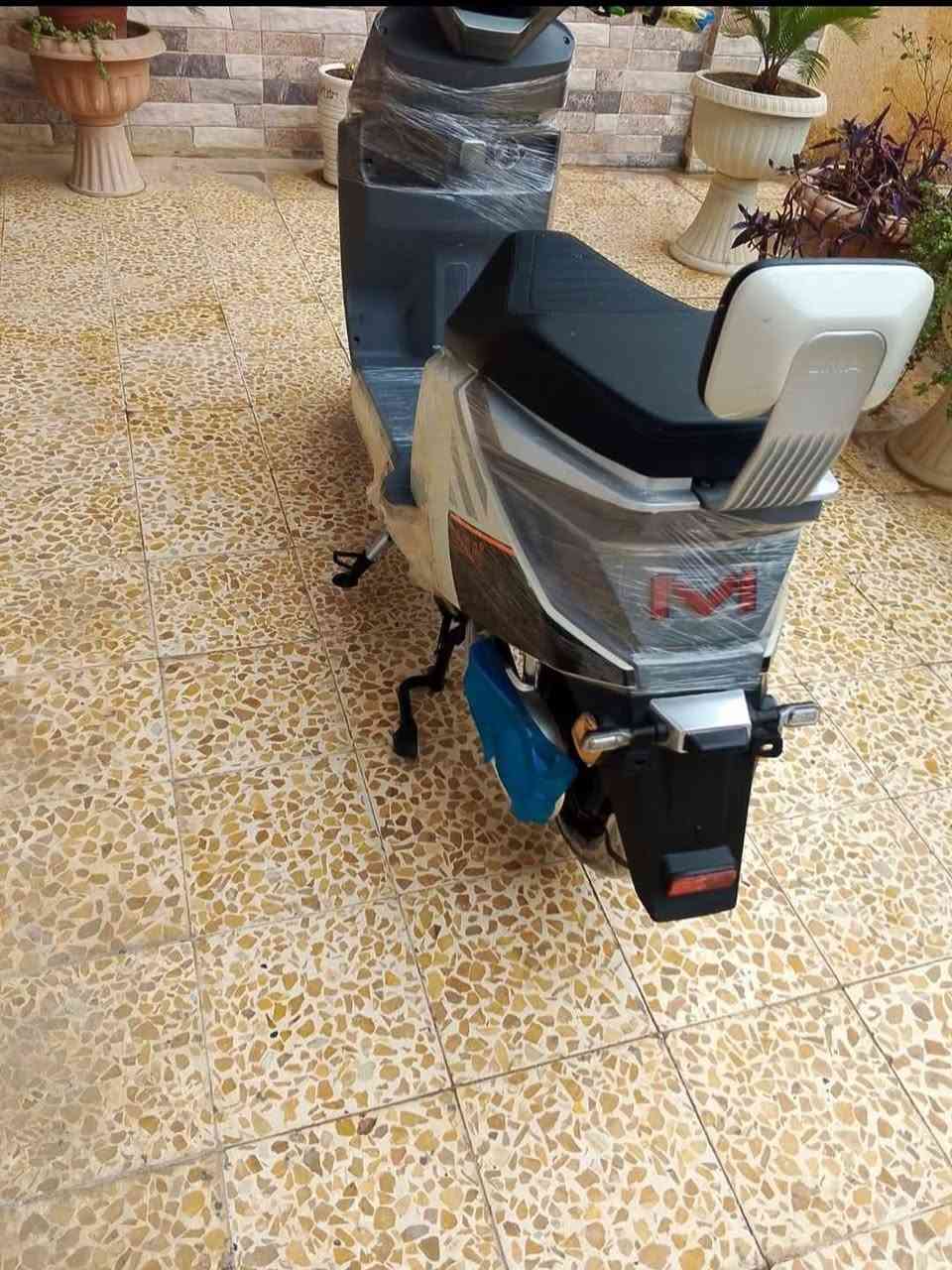 السلام عليكم دراجه شحن للبيع موديل2026 من نوع ليما عدد البطاريات6 ليثيوم ثلاث سرع سرعه حقيقه 80 ملف 1800 الرقم ***********العنوان صلاح الدين تكريت القادسيه
