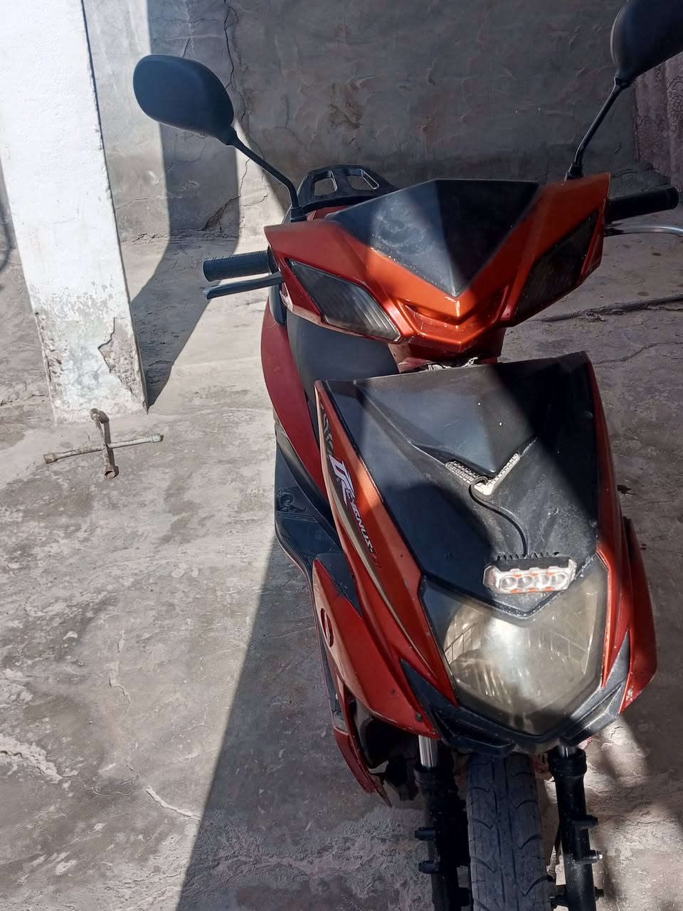 دراجه سكنز سرعتهه 140  شغاله كهربائياتهه بيها تبخير شغاله كما موضح باالفديو السعر 250الف قفل (***********)
