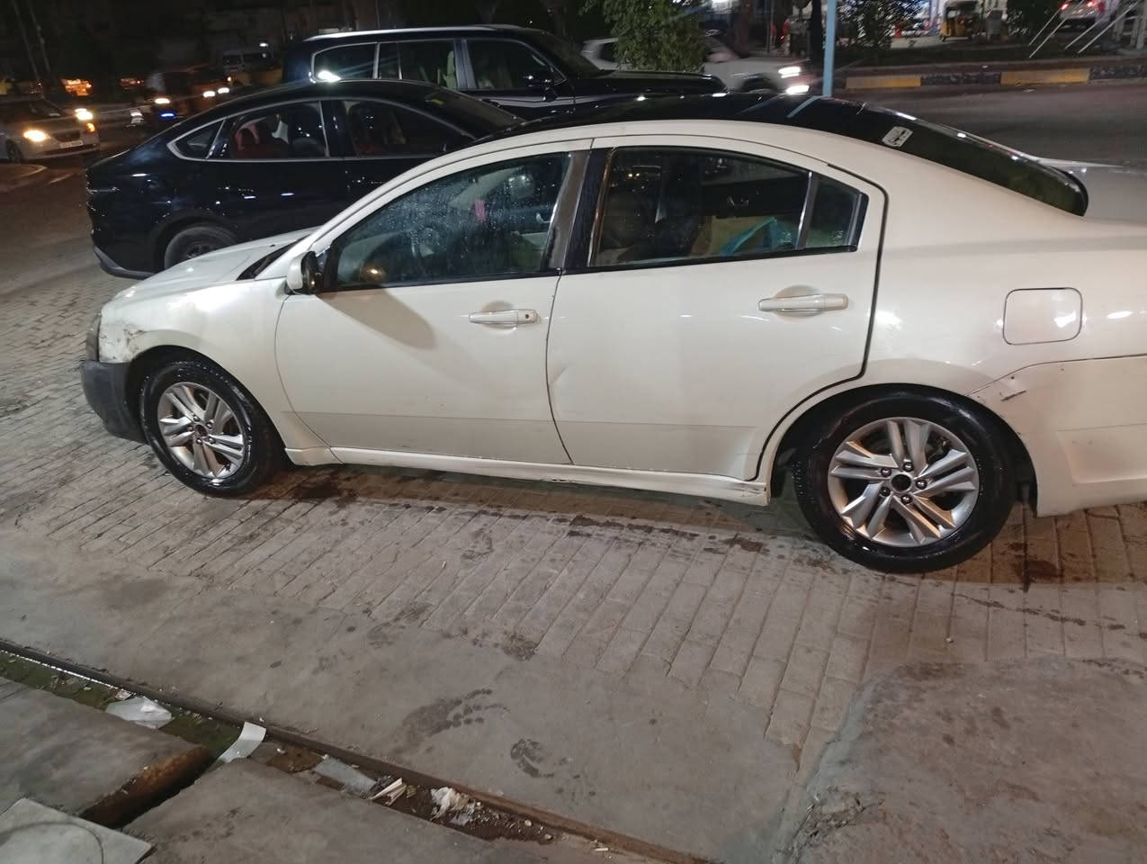 السلام عليكم ورحمه الله وبركاته
كلنت موديل 2008 ابيض محرك 3800
سيارة فول مواصفات فتحة وتحكم كشنات جلد كير خير من الله المحرك 90بالميه نظافة صدر أمامي وخلفي 70بالميه ويل كب تخم تاير نص عمر داخل 3الوان بك لايت كرستال بيعة ضربه بالجاملغ وهيه طابكة بالباب رجعت سيارة عليهة 
رقم بابل تحويل ثاني يوم سنوية ل 2027 السعر 70
رقمي ***********0 متوفر ع وات ساب
