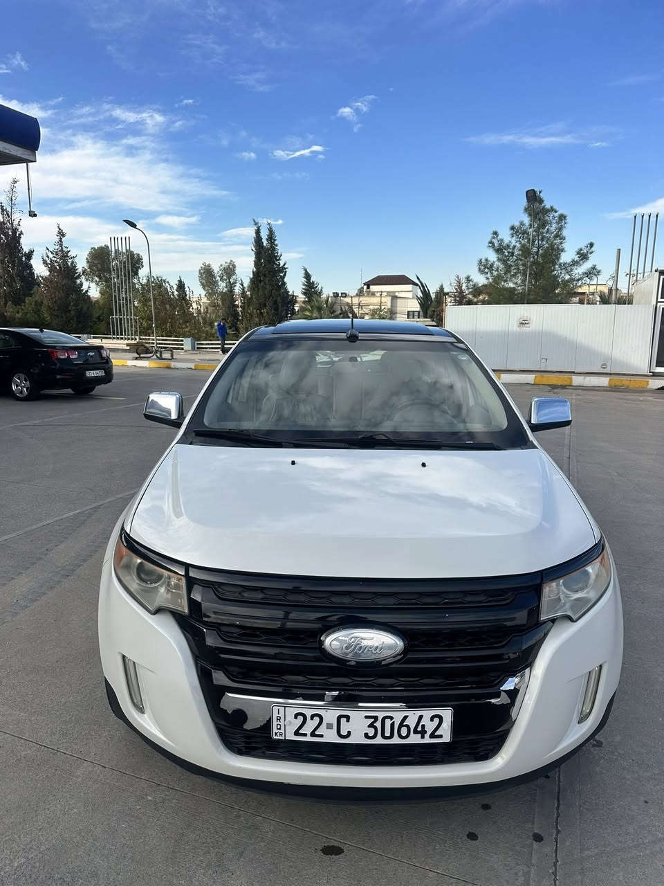 السلام عليكم
للبيع فورد ايدج 2013 فول مواصفات بانوراما شاشة سوني كشنات جلد وهيتر كامره وحساسات وباقي المواصفات معروفة السيارة كلش نظيفة بيها قطعتين صبغ بدون دواخل سعر السيارة 128 مكانها اربيل ***********
