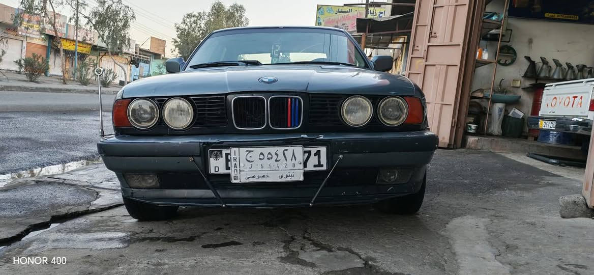 السلام عليكم
بيئم للبيع 525 فل فول عادي بدون حادث بس بخشم الجاملغ الامامي السعر (38) 
***********
***********
