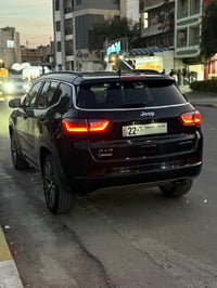 كومباس • بلاك ادشن • ٢٠٢٢ فور ويل