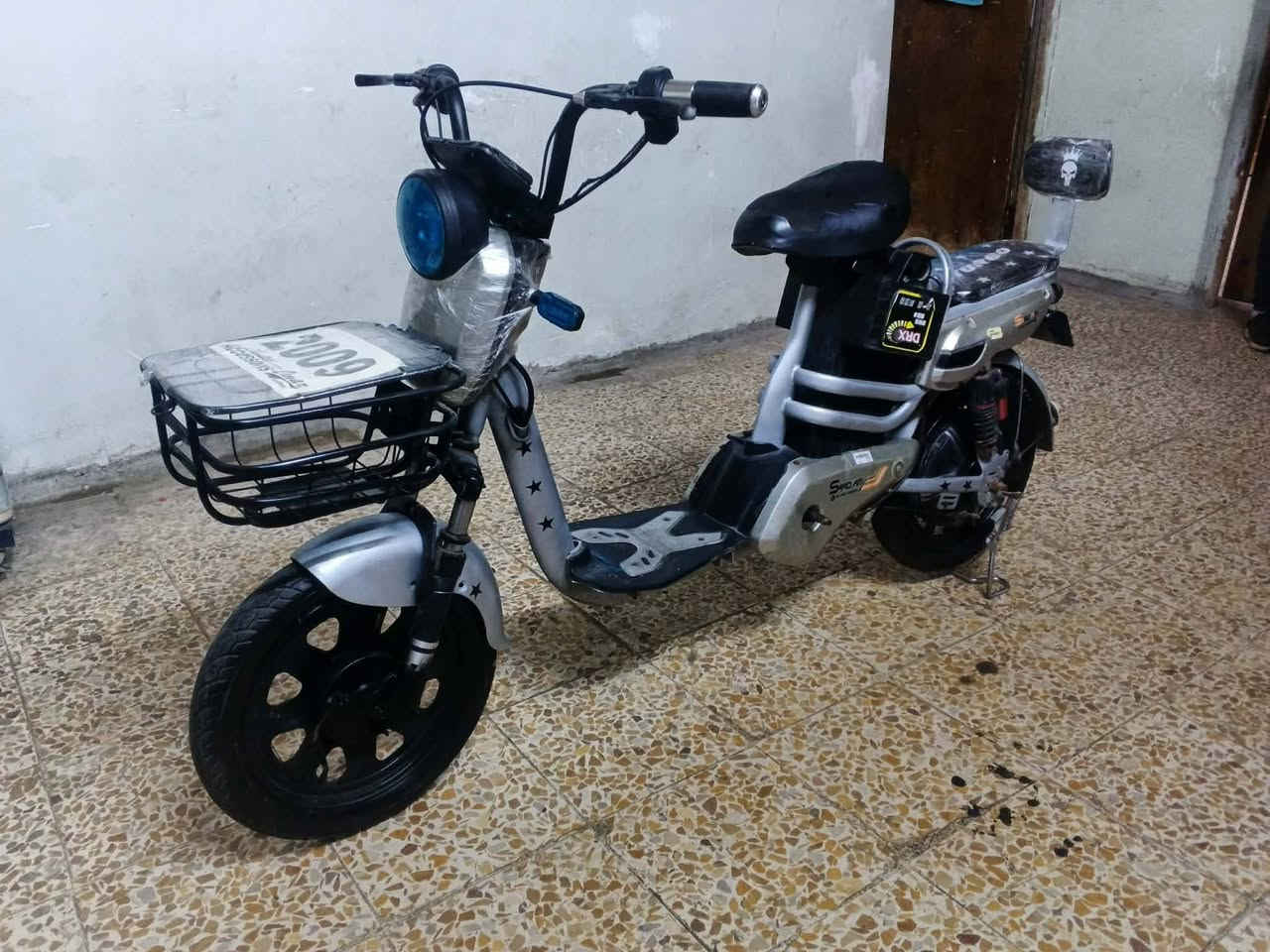 سلام عليكم مطور البيع حجم ١٦مطور شرط كل شيء ما بين بتريات شرط مابيهم كلشي السعر ١٧٥ وبي مجال مكاني موصل أيسر يم جامع الزهراء رقم ***********
