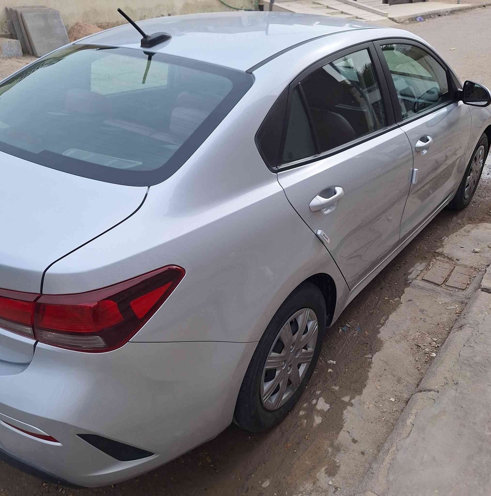 سلام عليكم
للبيع كيه ريو مديل ٢٣ 

وارد امريكي تقرير ماشيه ٢٨ جديده السياره 

رقمه ذي قار معوقين السعر ١٣٠ وبيه مجال بسيط


**إذا كنت صاحب هذا الإعلان وتريد حذفه لأي سبب، رجاءا أرسل رسالة إلى الدعم الفني**