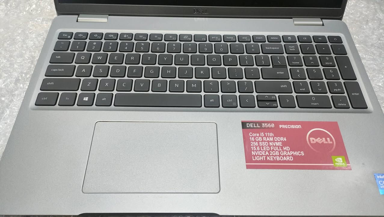 DELL PRECISION 3560
Core i5 جيل ١١
16 GB RAM
256 NVME SSD
15.6 LED
Nvidia 2GB
KEYBOARD LIGHT
الاجهزه بحاله ممتازه
جنطه + ماوس
توصيل كافه محافظات العراق
أسعار خاصه لأصحاب الكميات


**إذا كنت صاحب هذا الإعلان وتريد حذفه لأي سبب، رجاءا أرسل رسالة إلى الدعم الفني**