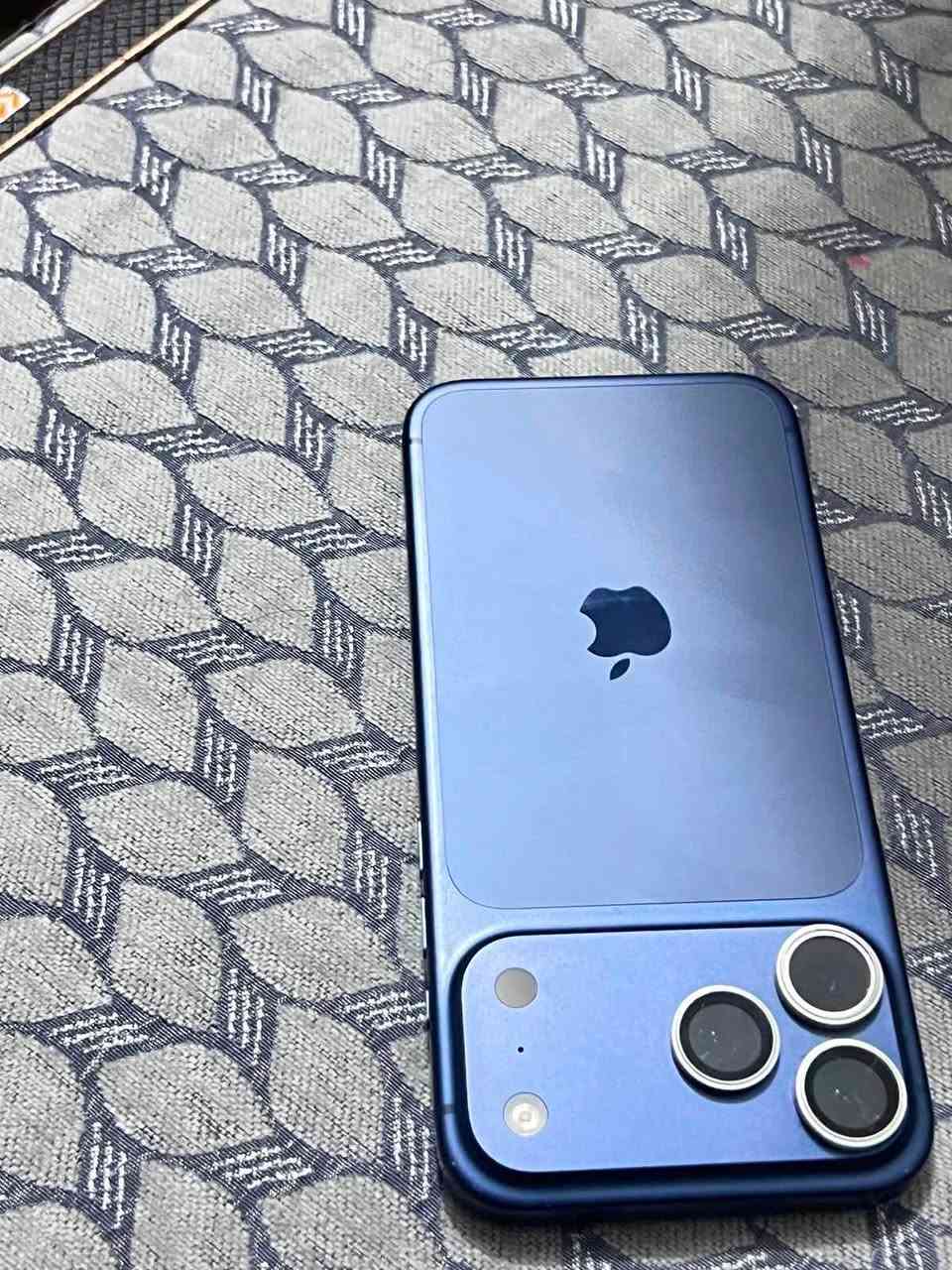 17pro max
شريحه اتصال e sim
ذاكره ٢٥٦
بطاريه ٩٩ البارحه صارت ٩٩
عدد دورات الشحن ٢٢٢
مكفول من الضربه والشخطه والتبديل
مشمول بضمان الوكاله مركز بايلوت في كربلاء
السعر 1750الف او مراوس بجهاز اقل فئة ونظيف وشرق اوسط وما مفتوح و 512 وفرق 
***********
ماعندي توصيل تاخذة من البيت
