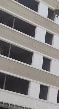 سلام عليكم  ونج نحاله بانزين لتصعيد جميع مواد البناء طابوك رمل اسمنت اشتايكر زميج مرمر اكرانيت سيراميك فرمستون ابلوك  من الطابق الأول الئ الطابق العاشر التزام بلمواعيد واخلاص بل***********
