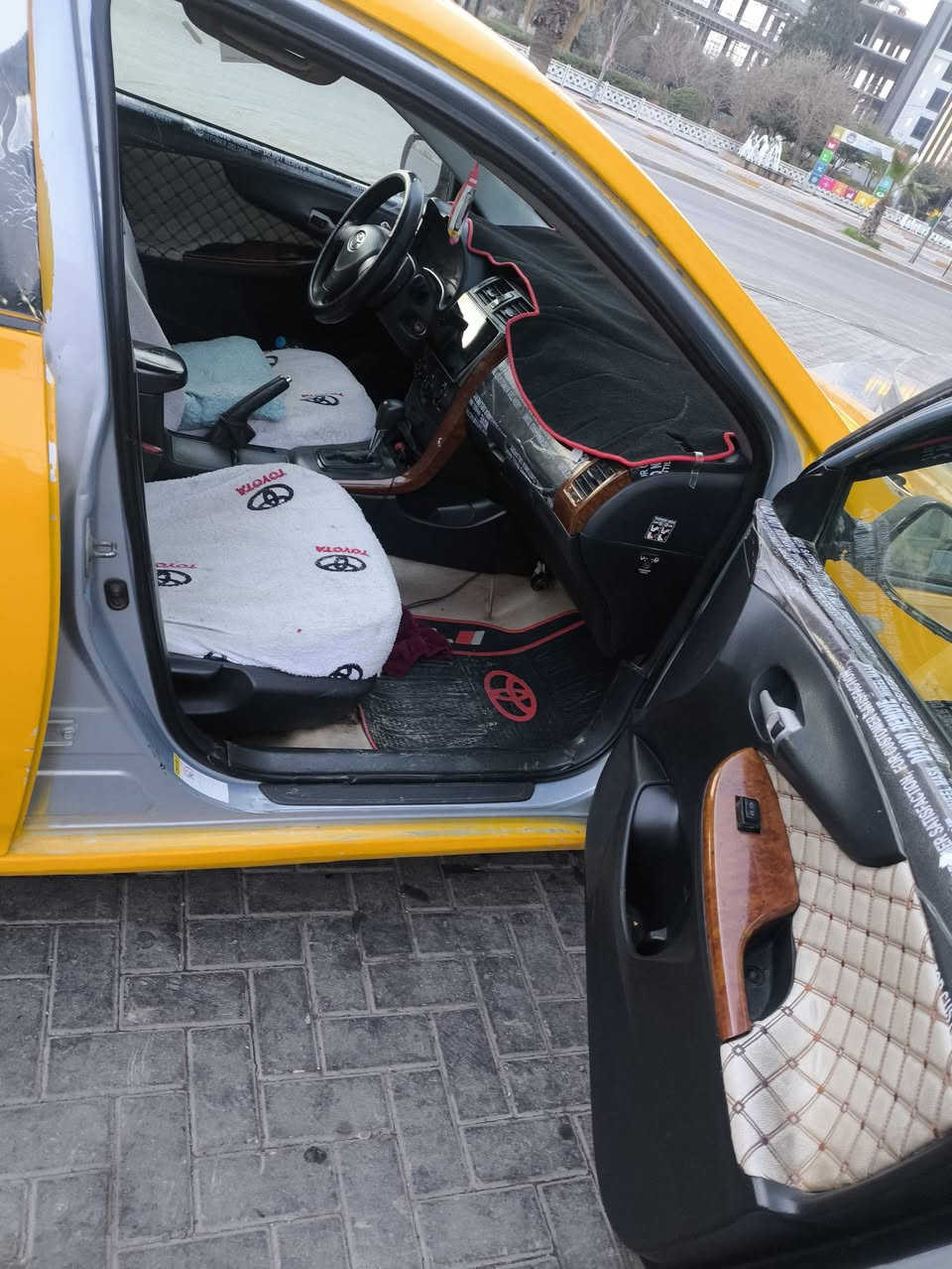 سلام عليكم كورلا للبيع مكلوبه سياره كله معجون موديل ٢٠٠٨ سنويه لل ٢٠٢٧ غرمات نقابه مصفر تبريد تدفئه مايشتغل بطاقت بانزين مابيه رقم بابل مشروع وطني السياره بكركوك و صاحبها بكركوك تريد وكاله تريد تحويل السياره مكلوبه لاتجي تكلي شبيها مابيها السعر ٧٠ وبيها مجال ***********
